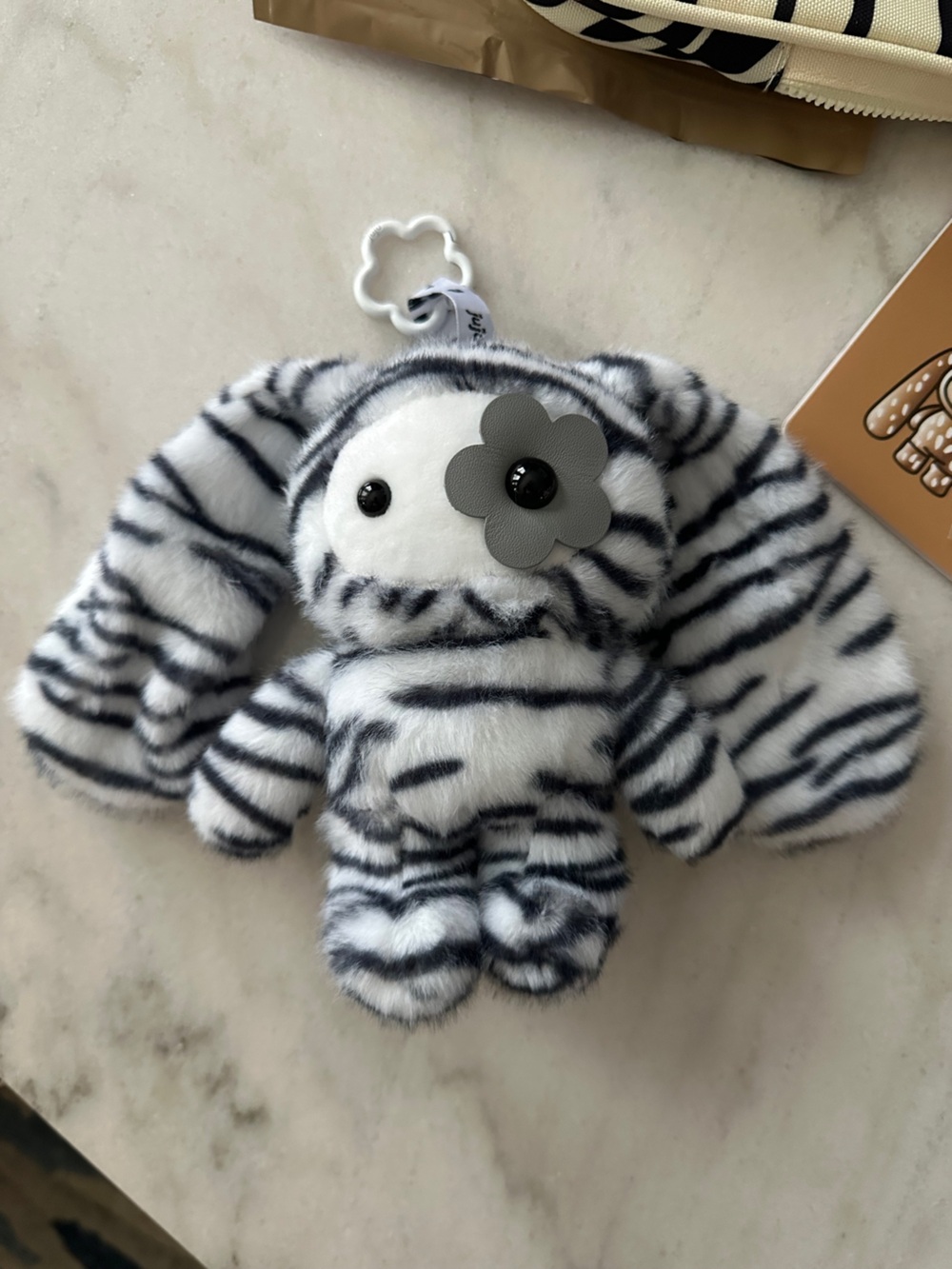 CJ HENDRY JUJU- BOO
Black & white Striped Bunny Plush Bag Charm